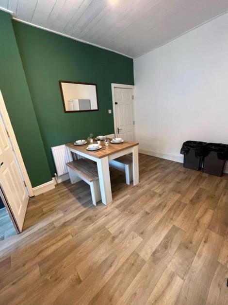 Moorfield Street Guesthouse Leeds  Exterior foto